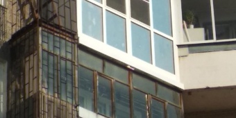 Французское остекление с окнами REHAU, стеклопакет 24мм, легкая тонировка